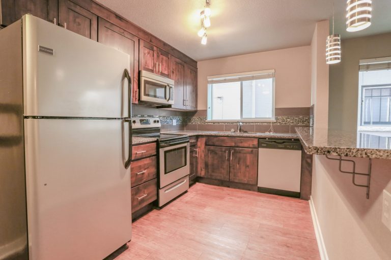 Chill Apartments Cornerstone Apartments